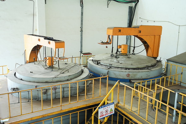 廠區(qū)設(shè)備